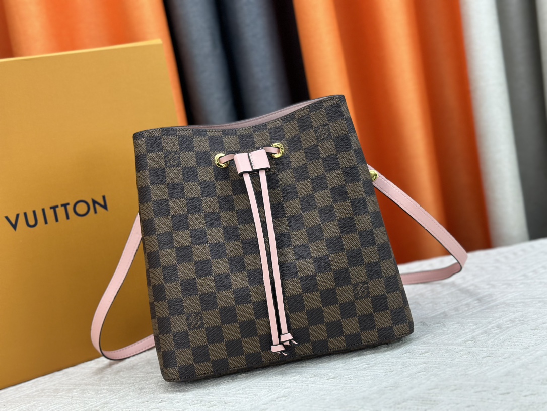 LV bag 343